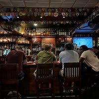 Foto tirada no(a) Buskers Irish Pub &amp;amp; Restaurant por Mike N. em 6/16/2022