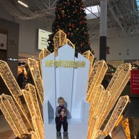 รูปภาพถ่ายที่ MEGA Mall โดย Евгения М. เมื่อ 1/7/2020