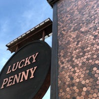 รูปภาพถ่ายที่ Lucky Penny โดย Kevin W. เมื่อ 4/10/2018