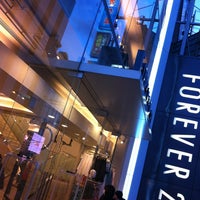 Photo taken at FOREVER 21 原宿店 by RINA K. on 1/26/2013