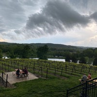 Foto tirada no(a) Chandler Hill Vineyards por Pat T. em 5/25/2020
