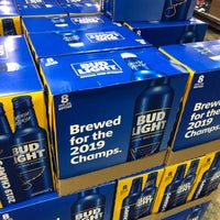 Photo taken at Total Wine &amp;amp; More by Pat T. on 7/15/2019