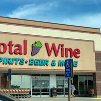 Photo taken at Total Wine &amp;amp; More by Pat T. on 9/3/2020