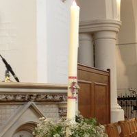 รูปภาพถ่ายที่ St Nicolas&amp;#39; Church โดย Stuart M. เมื่อ 4/14/2013