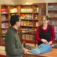 7/29/2013にCambridge University Press BookshopがCambridge University Press Bookshopで撮った写真