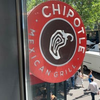 Photo taken at Chipotle Mexican Grill by Guilherme F. on 7/2/2022