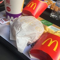Photo taken at McDonald&amp;#39;s by Özlem on 8/7/2020