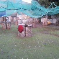 Photo taken at Toca Do Paintball by Rodolpho P. on 1/23/2013