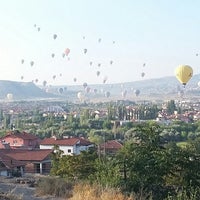 รูปภาพถ่ายที่ Adanos Konuk Evi โดย Nazlim T. เมื่อ 9/27/2019