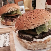 2/8/2014にGiuseppe S.がGnHam Burger Barで撮った写真