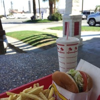 Photo taken at In-N-Out Burger by Som P. on 2/17/2015