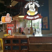 Photo taken at Franks Sausages BUGSY DOG by Jing D. on 8/5/2017