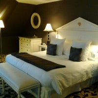 Foto scattata a Hotel Villa Mazarin da Dan L. il 2/12/2013