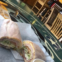 Photo taken at Potbelly Sandwich Shop by Rodericht on 6/14/2019