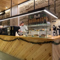 Foto tirada no(a) Fabrica Coffee Roasters por rrrr H. em 12/13/2019