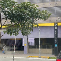 Photo taken at Estação Fradique Coutinho (Metrô) by Tina A. on 9/25/2022