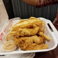 Photo taken at Raising Cane&amp;#39;s Chicken Fingers by Roselle D. on 11/26/2017
