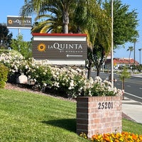 Photo taken at La Quinta Inn &amp;amp; Suites Santa Clarita - Valencia by Coach B. on 5/22/2024
