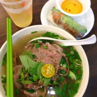 Photo taken at Saigon Kitchen by Wensdelight @. on 8/29/2014