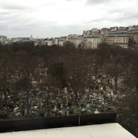 Photo taken at Ibis Paris Montmartre by Aluísio S. on 2/1/2016