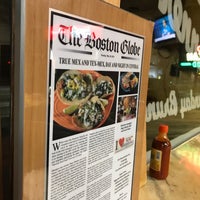 Foto diambil di Beantown Taqueria oleh Alan R. pada 5/27/2017