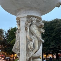 Photo taken at Dupont Circle Fountain (Samuel Francis Du Pont Memorial Fountain) by Cesar P. on 10/25/2022