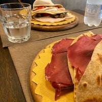 รูปภาพถ่ายที่ Divina Piadina - Piadineria artigianale a Milano โดย Ciro A. เมื่อ 9/16/2020