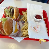 Photo taken at In-N-Out Burger by Guillermo G. on 11/2/2023