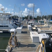 Foto tomada en Harbortown Marina  por Shaw A. el 7/24/2021