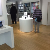 Photo taken at Apple Store Bruxelles by Timo D. on 8/12/2013