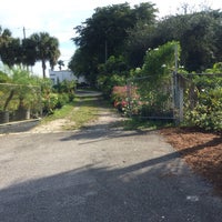 Bob Roth's New River Grove - Farmers Market