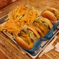 Photo taken at Elevation Burger by Aw on 11/3/2013