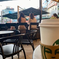Снимок сделан в Starbucks пользователем Gunz O. 7/24/2022
