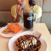 Photo taken at A&amp;amp;W by Raton J. on 3/22/2016