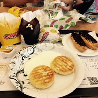 Photo taken at Good Burger by Михаил Ш. on 6/14/2015