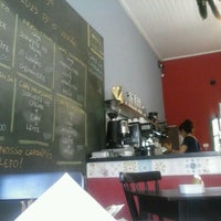 รูปภาพถ่ายที่ Sr. Café โดย Thiago D. เมื่อ 12/19/2012