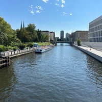 Photo taken at Liebknechtbrücke by Michal Z. on 8/20/2023