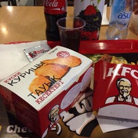 Photo taken at KFC by Marta Ⓜ. on 3/16/2014