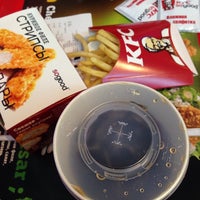 Photo taken at KFC by Marta Ⓜ. on 3/27/2014