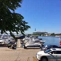 7/30/2018 tarihinde Александр С.ziyaretçi tarafından More. Yachts &amp; Seafood'de çekilen fotoğraf