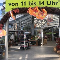 Photo taken at Pflanzen-Kölle by Handan Y. on 9/13/2019