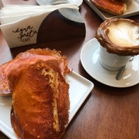 3/31/2018 tarihinde Bruno O.ziyaretçi tarafından Água Preta Café'de çekilen fotoğraf