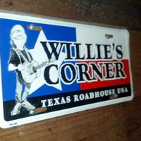 Photo taken at Texas Roadhouse by Dana H. on 11/14/2012
