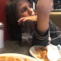 Photo taken at Magnolia Diner by Dani T. on 11/18/2019