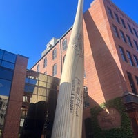 Photo taken at Louisville Slugger Museum &amp;amp; Factory by Reggie on 10/10/2023