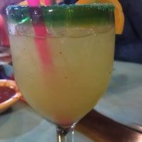 รูปภาพถ่ายที่ La Mesa Mexican Restaurant โดย Reggie เมื่อ 9/2/2016