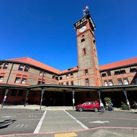 Photo taken at Union Station Amtrak (PDX) by Bartosz S. on 10/5/2023