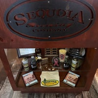 Foto tirada no(a) Sequoia Brewing Company - Visalia por Scott B. em 2/21/2024