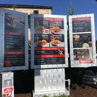 7/25/2018 tarihinde Scott B.ziyaretçi tarafından Raising Cane&amp;#39;s Chicken Fingers'de çekilen fotoğraf