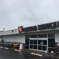 Photo taken at Tractor Supply Co. by Scott B. on 3/13/2017